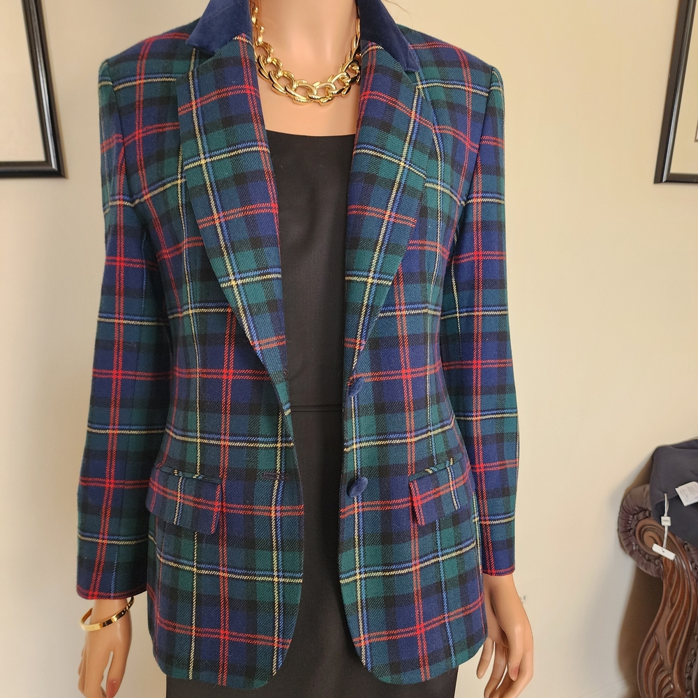 Pendleton Multicolor Plaid Blazer with Navy Collar